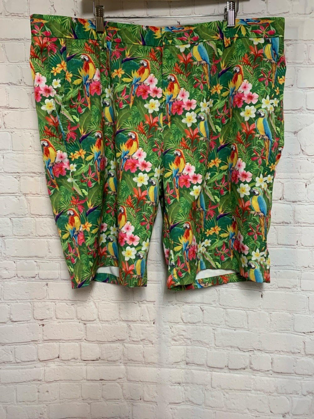 Hreski Vibrant Tropical Hawaiian Golf ⛳️ Shorts Size 42 x 9​